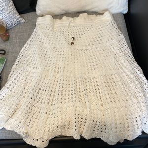 White LARGE SUPER CUTE MID CALF KNIT SKIRT MixNouveau  Brand